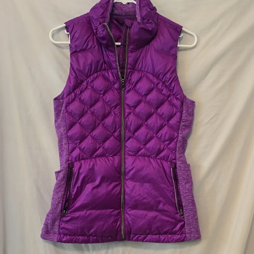 Lululemon Down For A Run Vest - Picture 4 of 8
